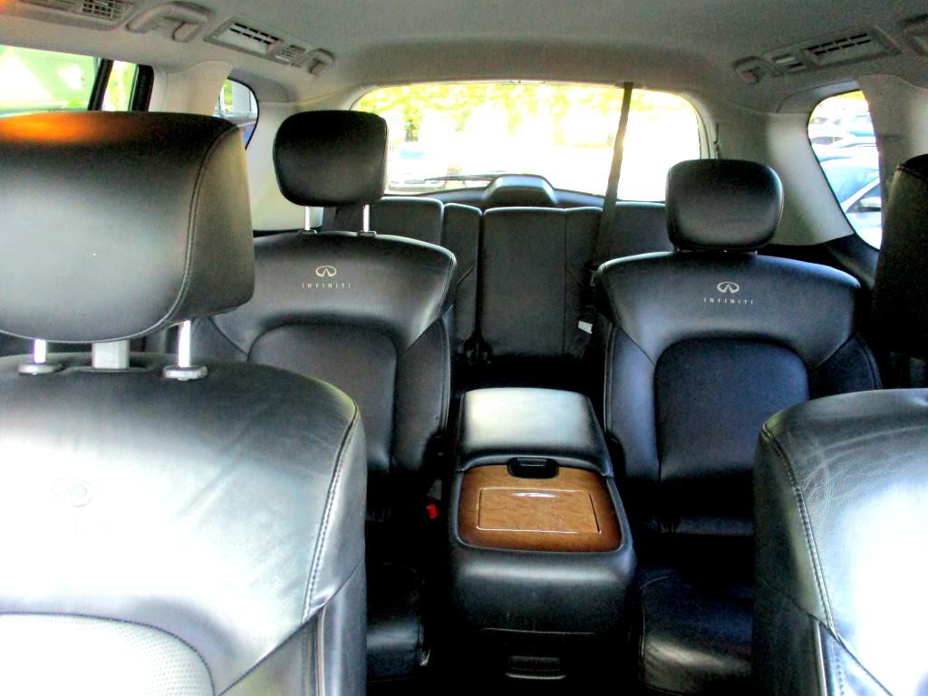 2011 INFINITI QX56 Image 17