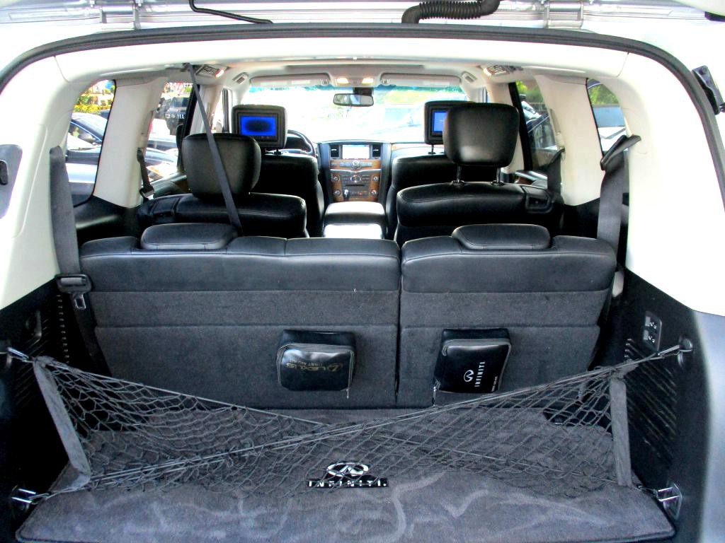 2011 INFINITI QX56 Image 18