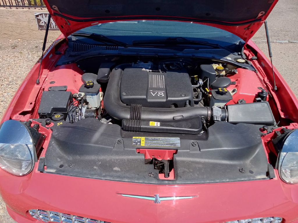 2002 Ford Thunderbird Image 8