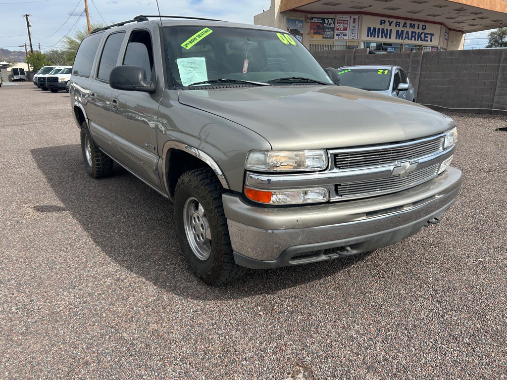 2000 Chevrolet Suburban Image 3