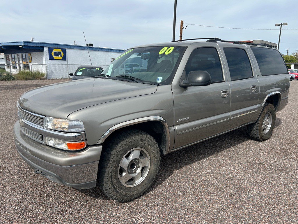 2000 Chevrolet Suburban Image 5