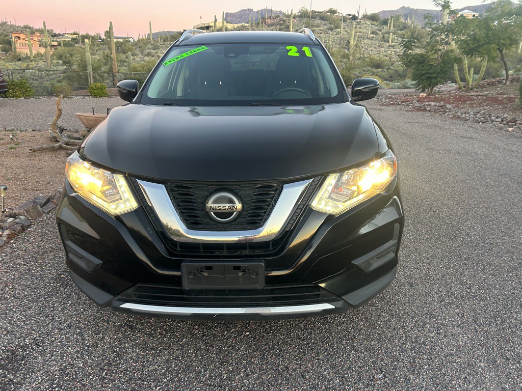 2020 Nissan Rogue Image 1