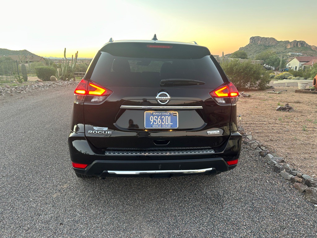 2020 Nissan Rogue Image 10
