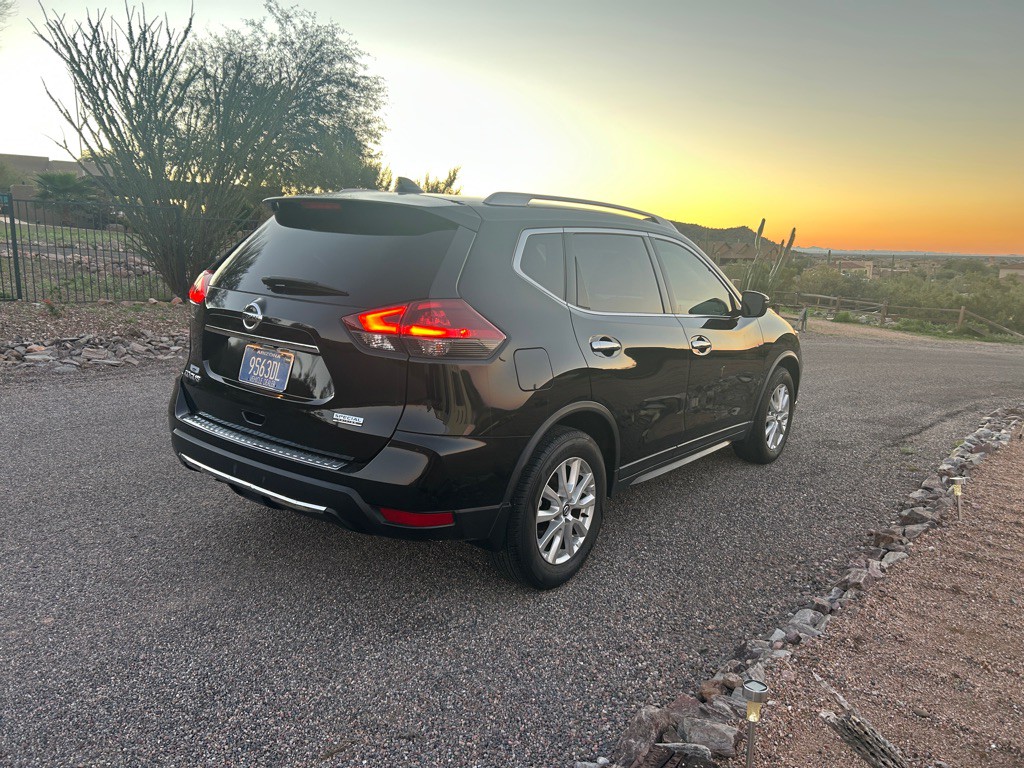 2020 Nissan Rogue Image 11