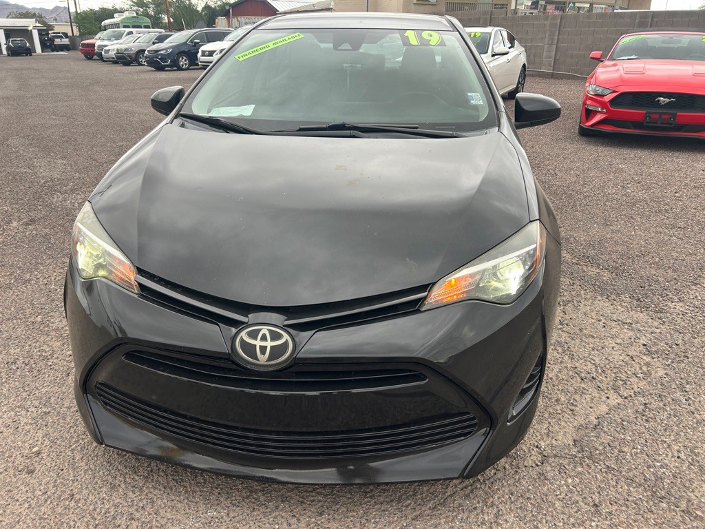 2019 Toyota Corolla Image 1