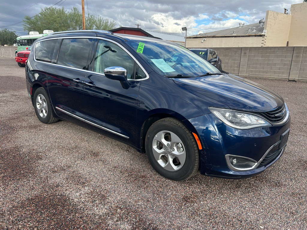 2017 Chrysler Pacifica Image 5