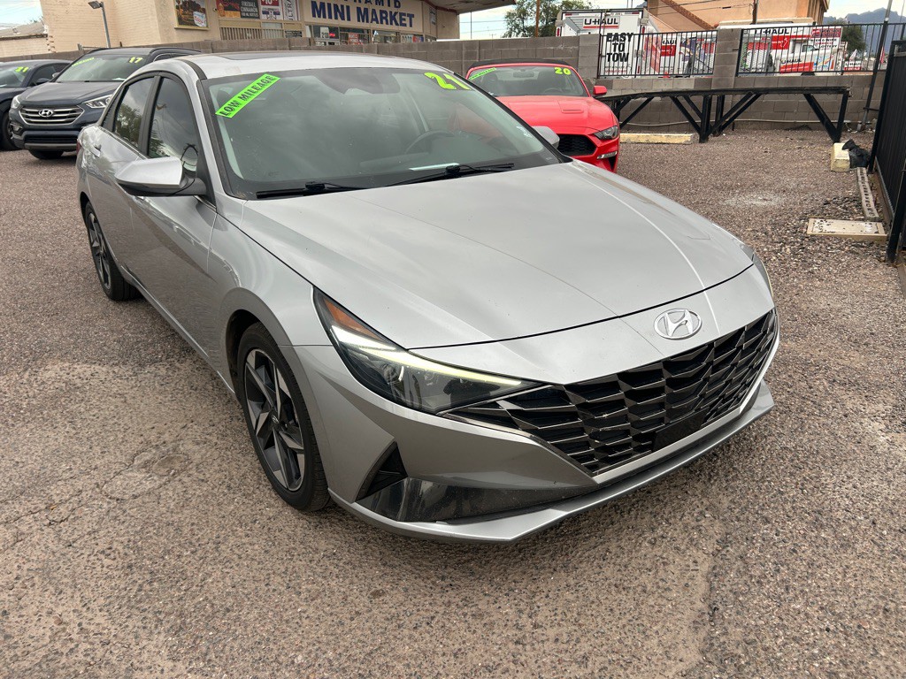 2021 Hyundai Elantra Image 3