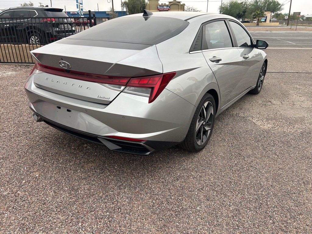2021 Hyundai Elantra Image 8
