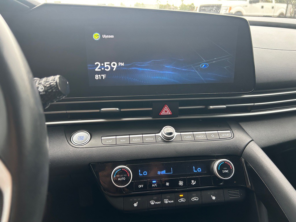 2021 Hyundai Elantra Image 15