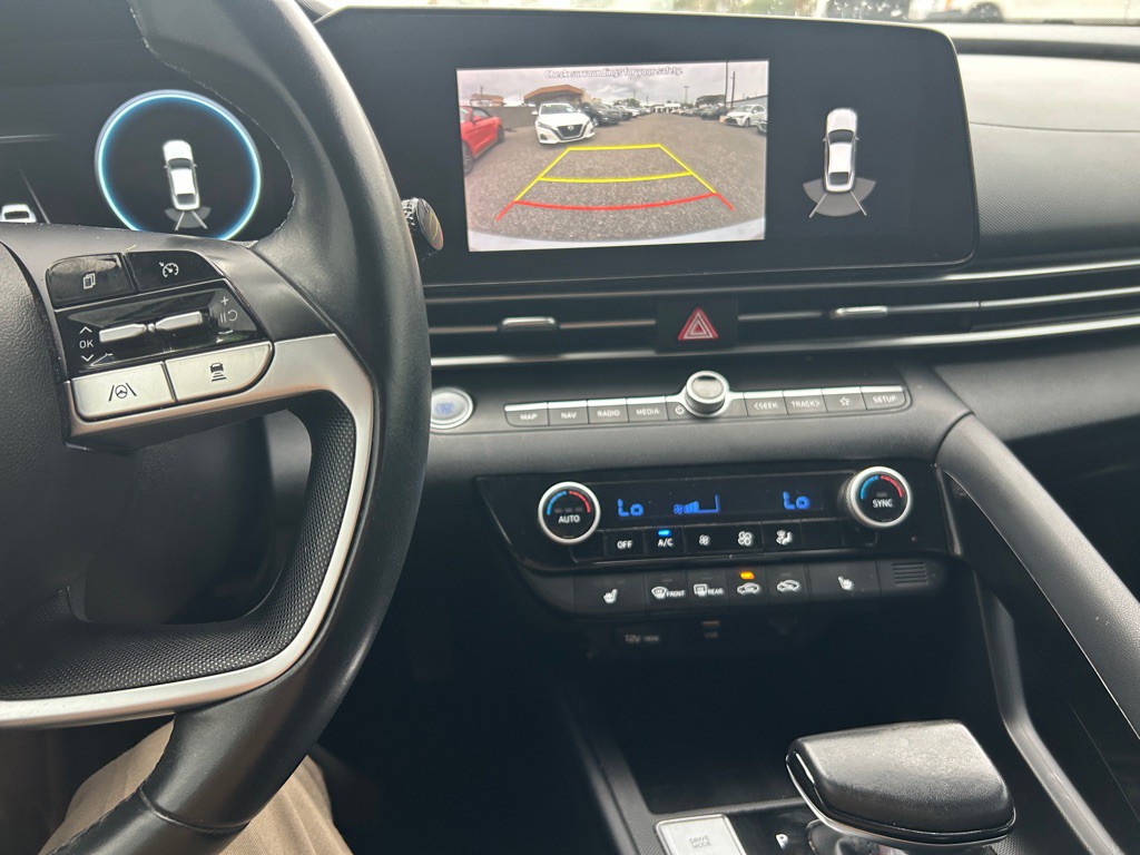 2021 Hyundai Elantra Image 19