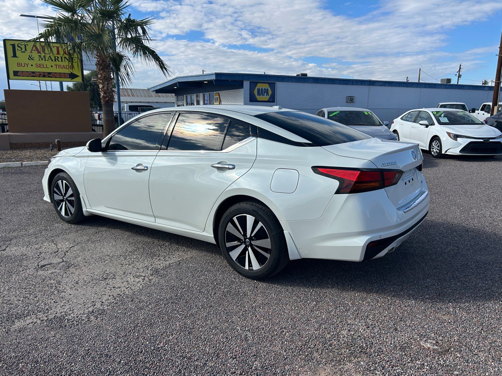 2019 Nissan Altima Image 11