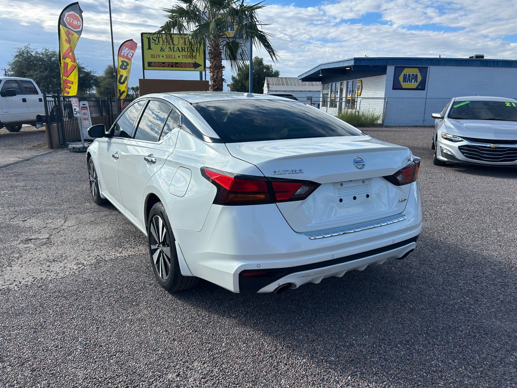 2019 Nissan Altima Image 12