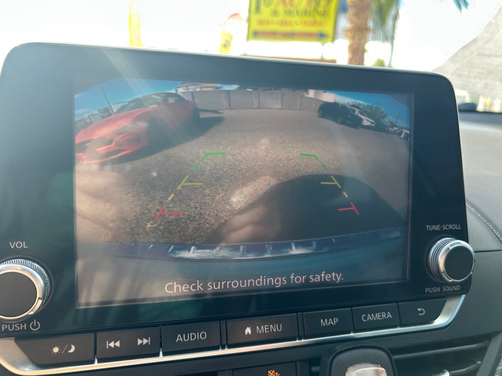 2019 Nissan Altima Image 18