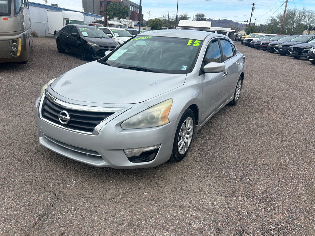 2015 Nissan Altima Image 3
