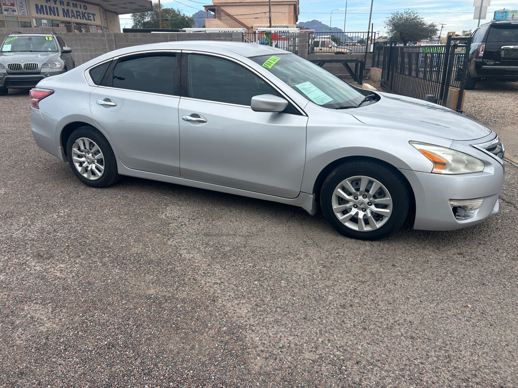 2015 Nissan Altima Image 5