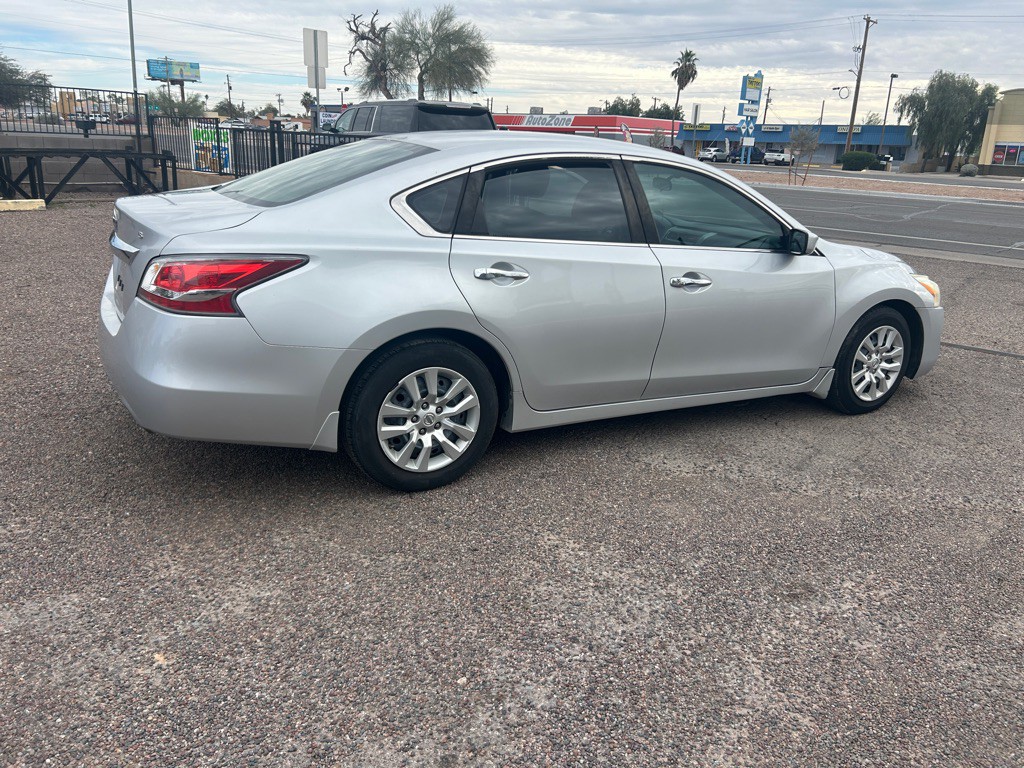 2015 Nissan Altima Image 6