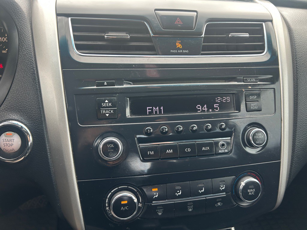 2015 Nissan Altima Image 11