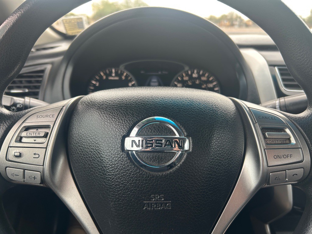 2015 Nissan Altima Image 12