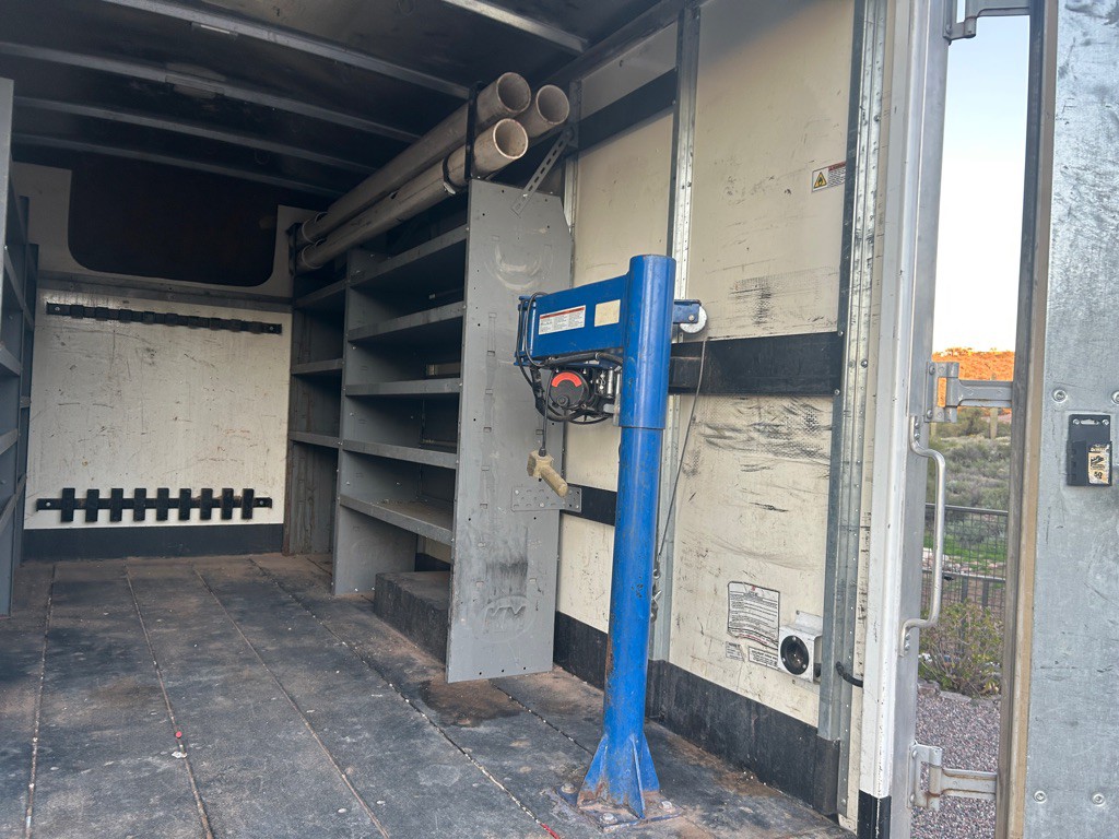 2019 Chevrolet Express Image 10