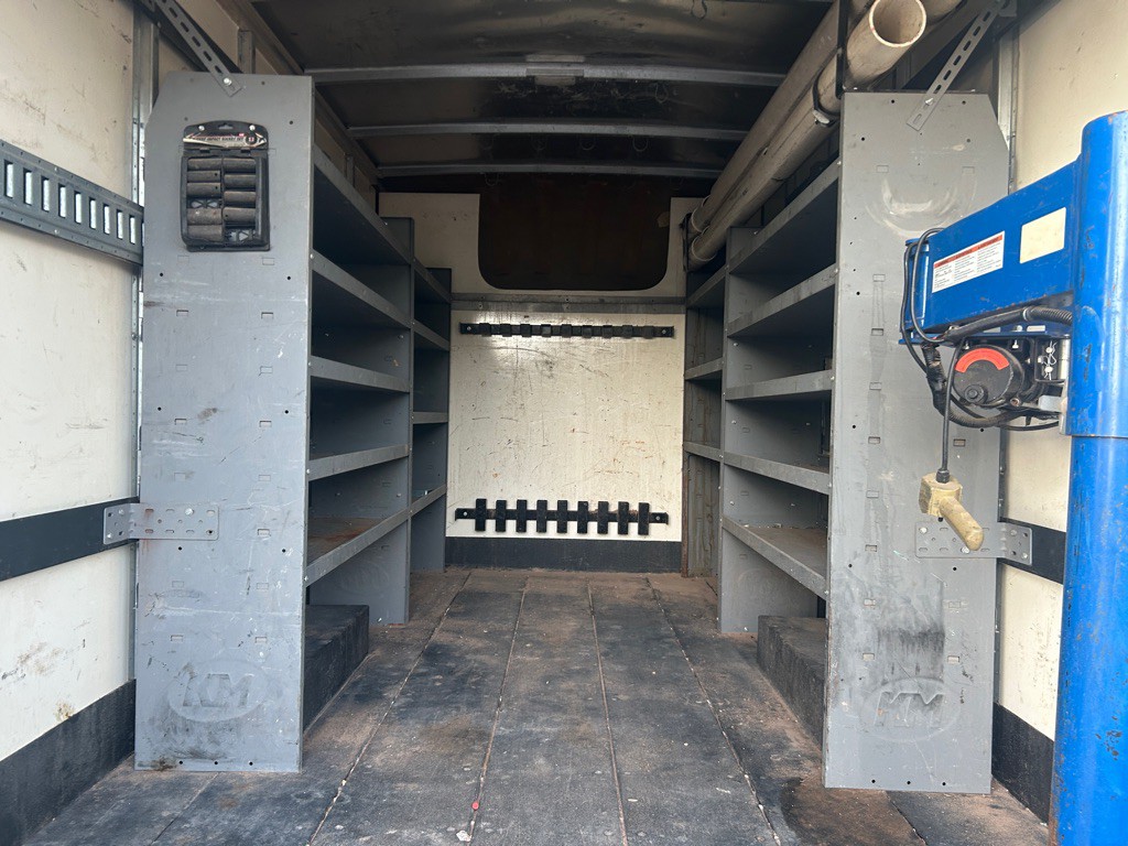 2019 Chevrolet Express Image 12