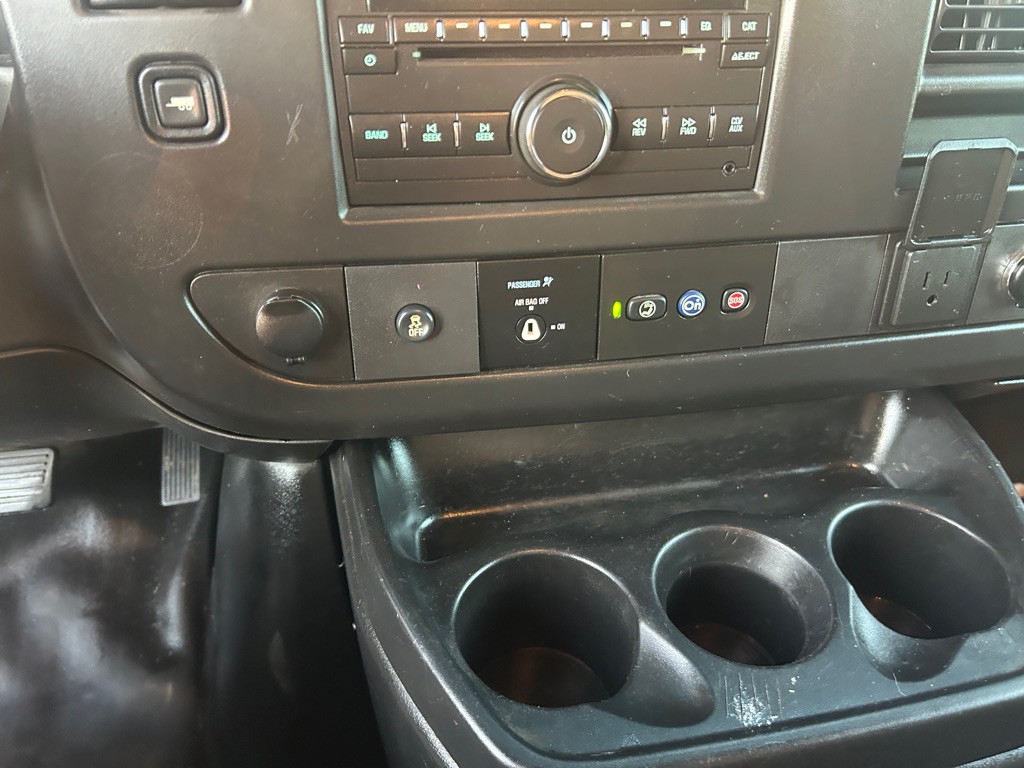 2019 Chevrolet Express Image 20