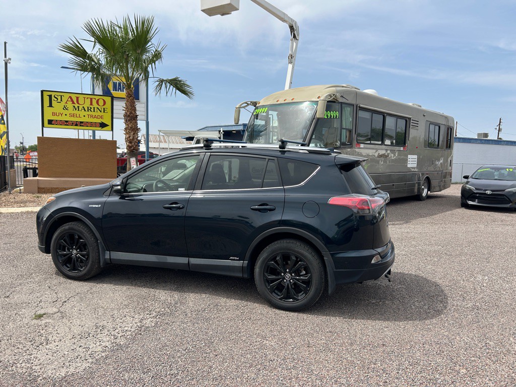 2018 Toyota Rav4 Image 9