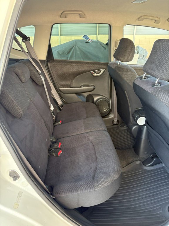 2013 Honda Fit Image 16