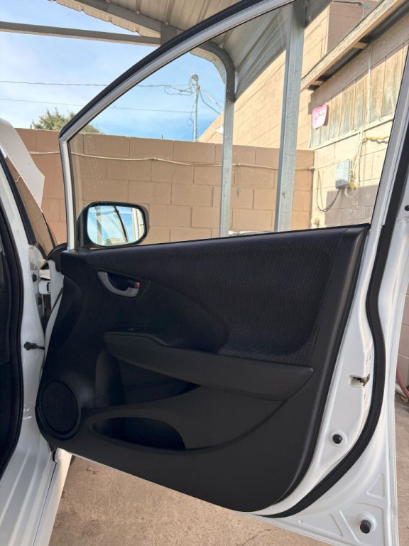 2013 Honda Fit Image 21