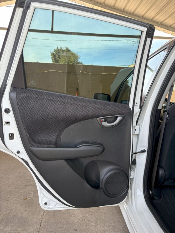 2013 Honda Fit Image 25