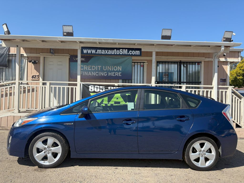2010 Toyota Prius Image 2