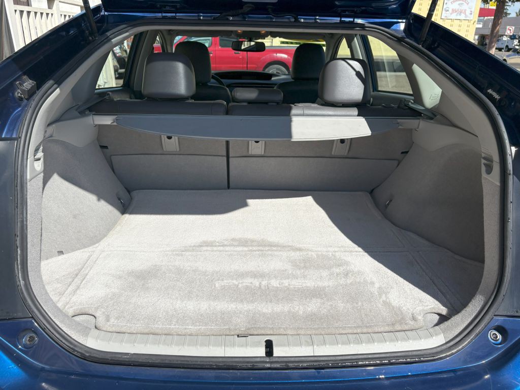 2010 Toyota Prius Image 11