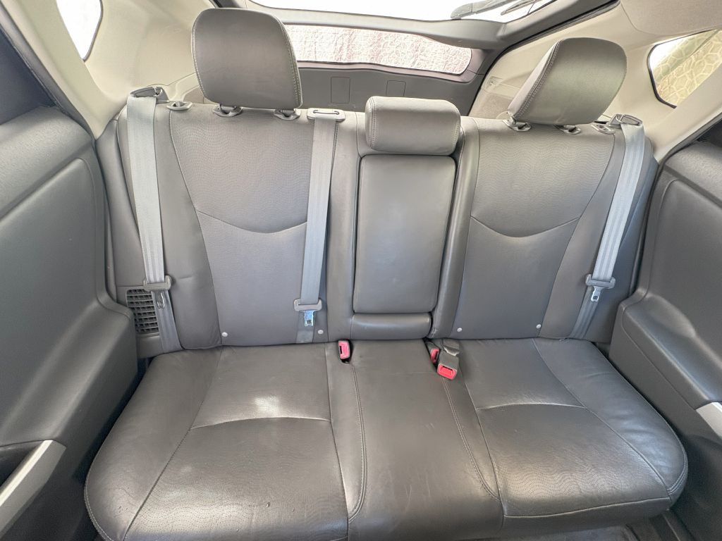 2010 Toyota Prius Image 13