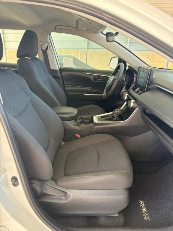 2019 Toyota Rav4 Image 15