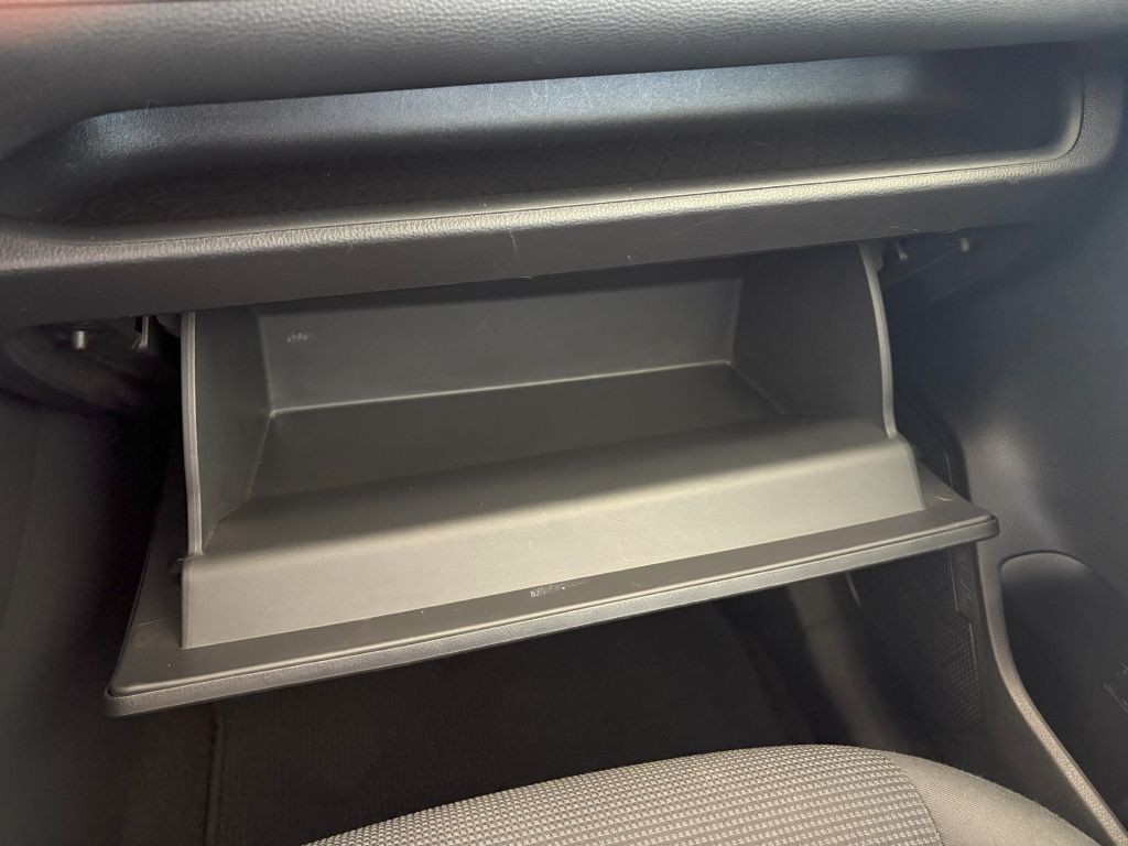 2019 Toyota Rav4 Image 17