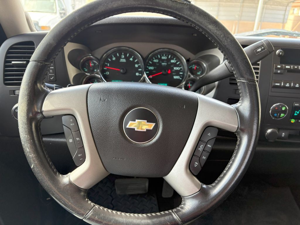 2013 Chevrolet Silverado 1500 Image 12