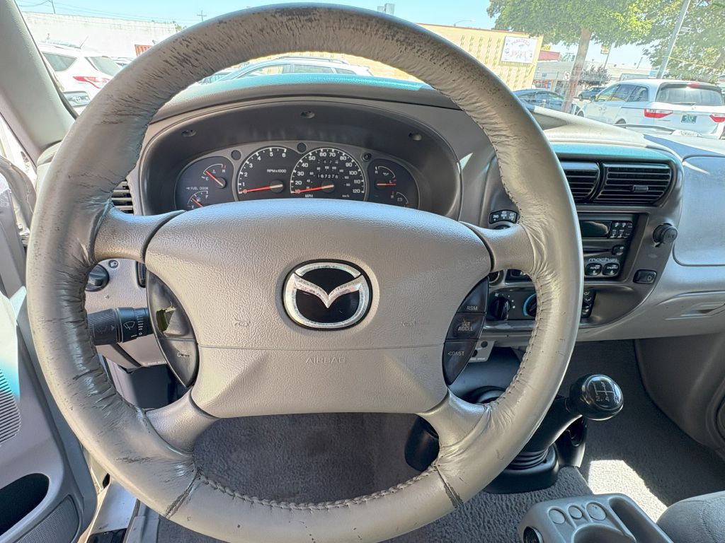 2002 Mazda B-Series Image 17