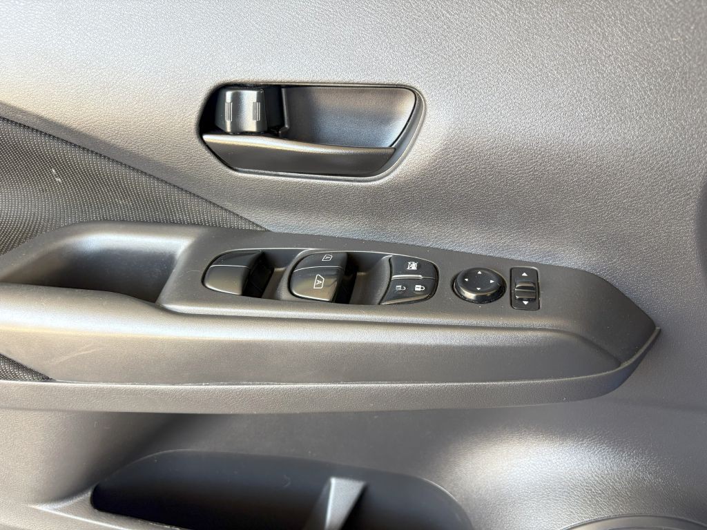 2021 Nissan Kicks Image 18