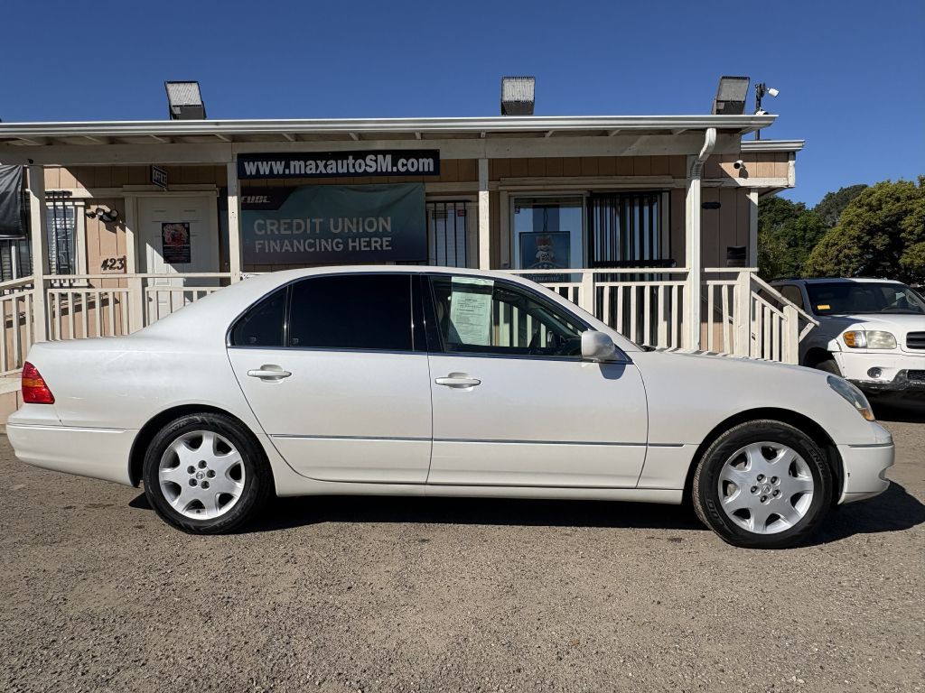 2003 Lexus LS 430 Image 2