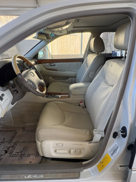 2003 Lexus LS 430 Image 11