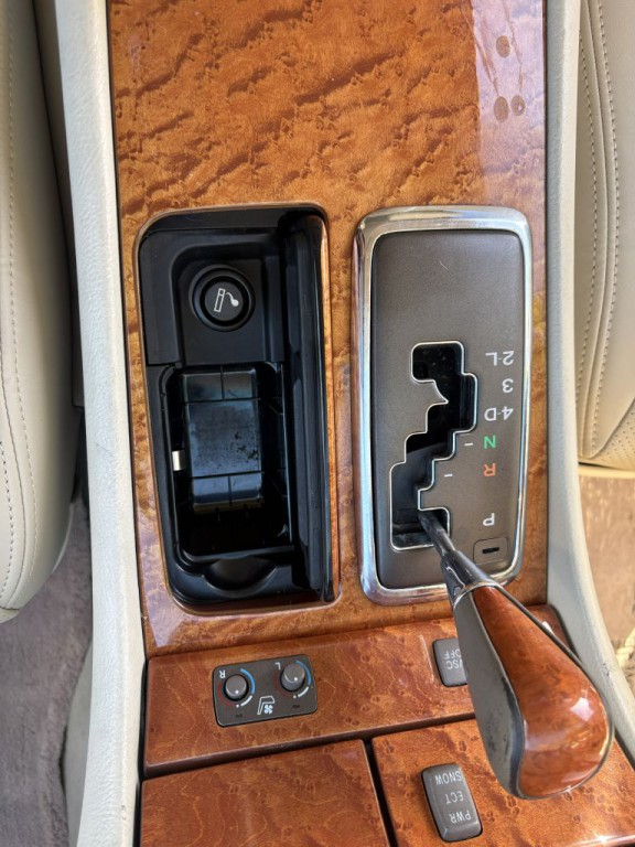 2003 Lexus LS 430 Image 24