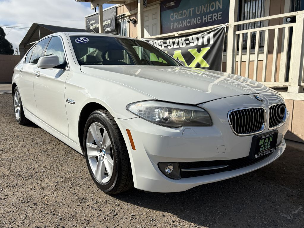 2012 BMW 5 Series Image 2