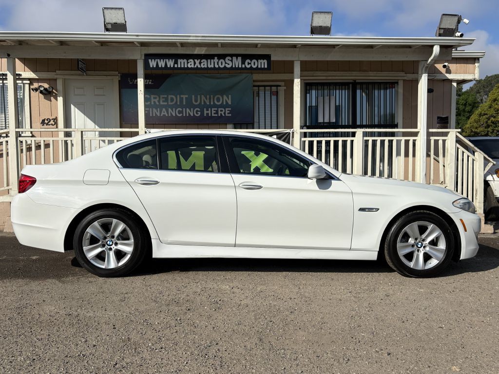 2012 BMW 5 Series Image 3