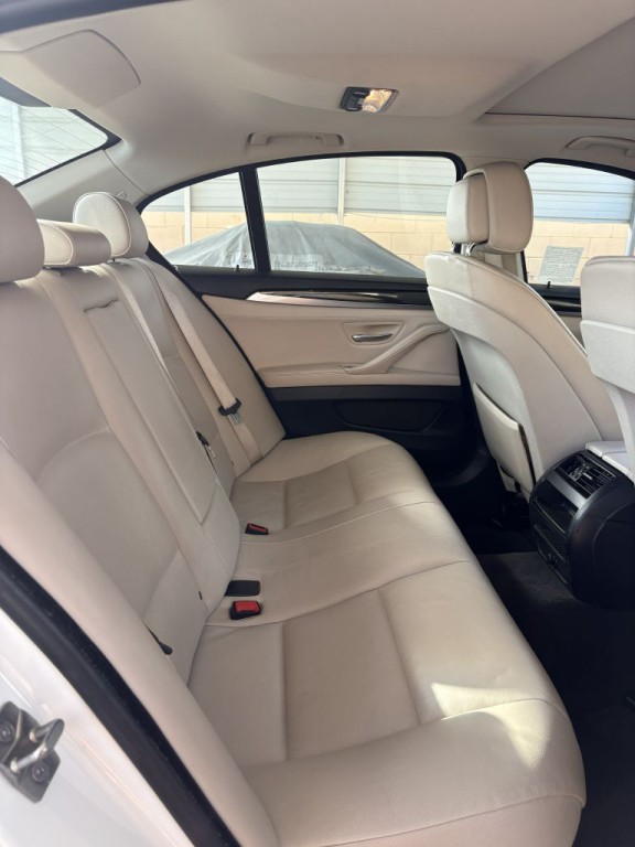 2012 BMW 5 Series Image 10