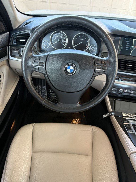 2012 BMW 5 Series Image 15