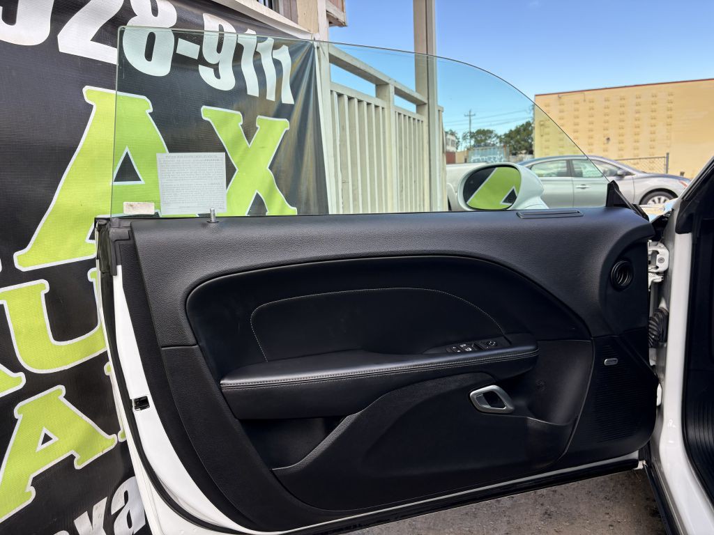 2019 Dodge Challenger Image 25