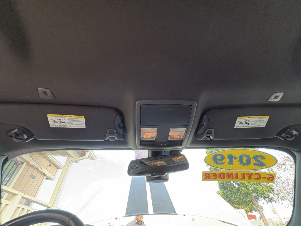 2019 Dodge Challenger Image 28