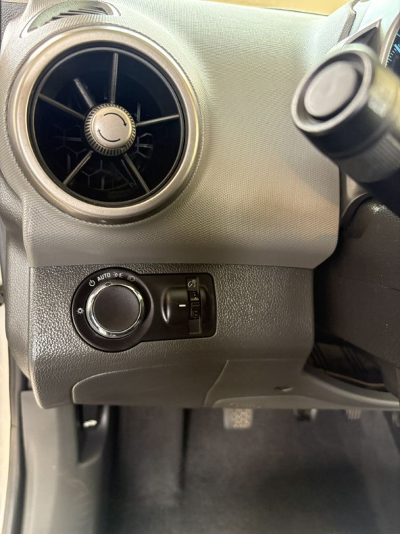 2014 Chevrolet Sonic Image 14