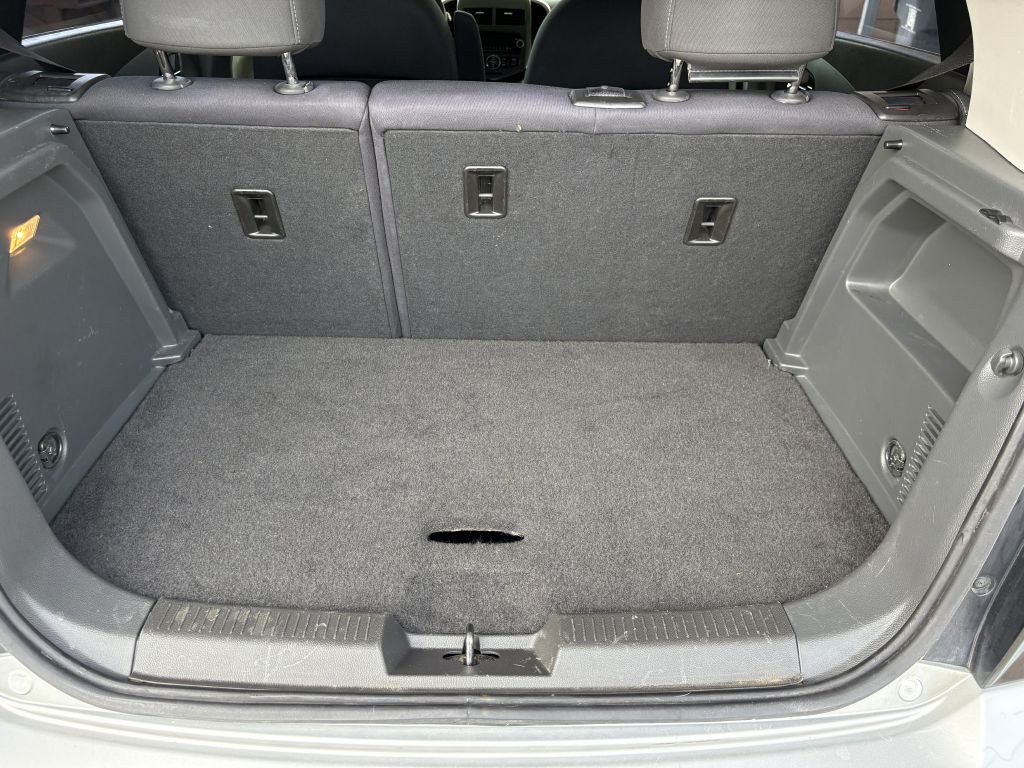 2014 Chevrolet Sonic Image 22