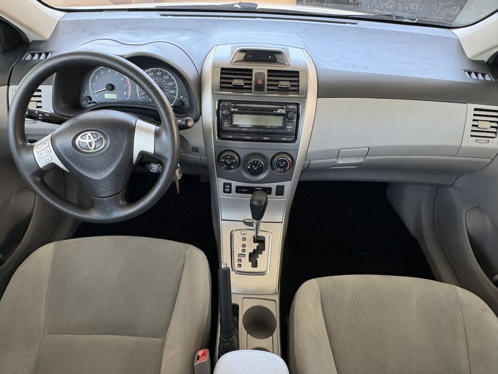 2012 Toyota Corolla Image 9