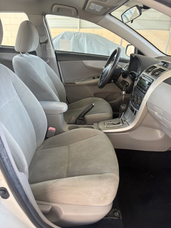2012 Toyota Corolla Image 10